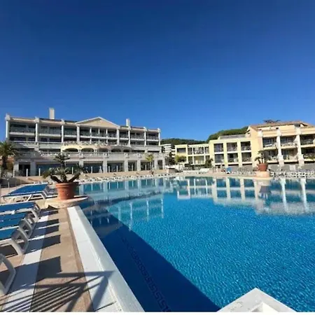Lejlighed Vue Piscine Parking Tennis 4 Personnes *