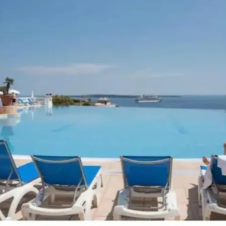 Vue Piscine Parking Tennis 4 Personnes Lejlighed
