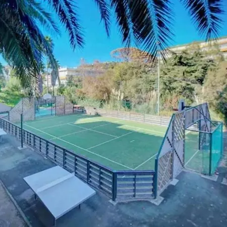 Vue Piscine Parking Tennis 4 Personnes Cannes